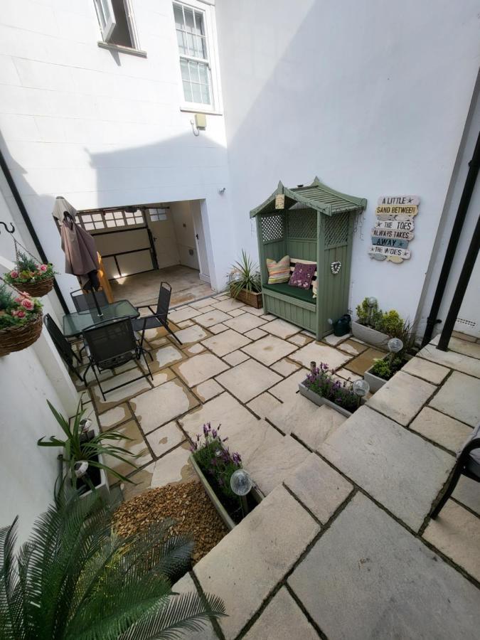The Coach House Villa Уеймут Екстериор снимка